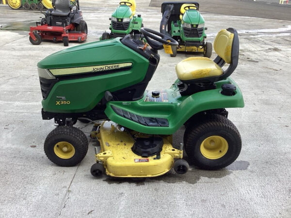 2017 John Deere X350 Mower for sale in goodwood, cape town