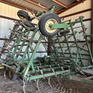 John Deere 980 Field Cult