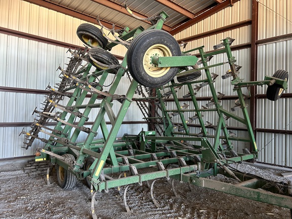 John Deere 980 Field Cult