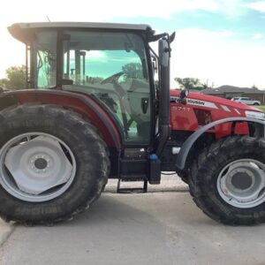 Massey Ferguson 5711 Tractor Swellendam, south africa