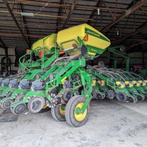 John Deere 1790 Planter