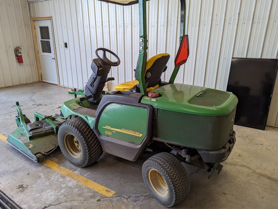 John Deere 1565 Lawnmower. agrimag south africa